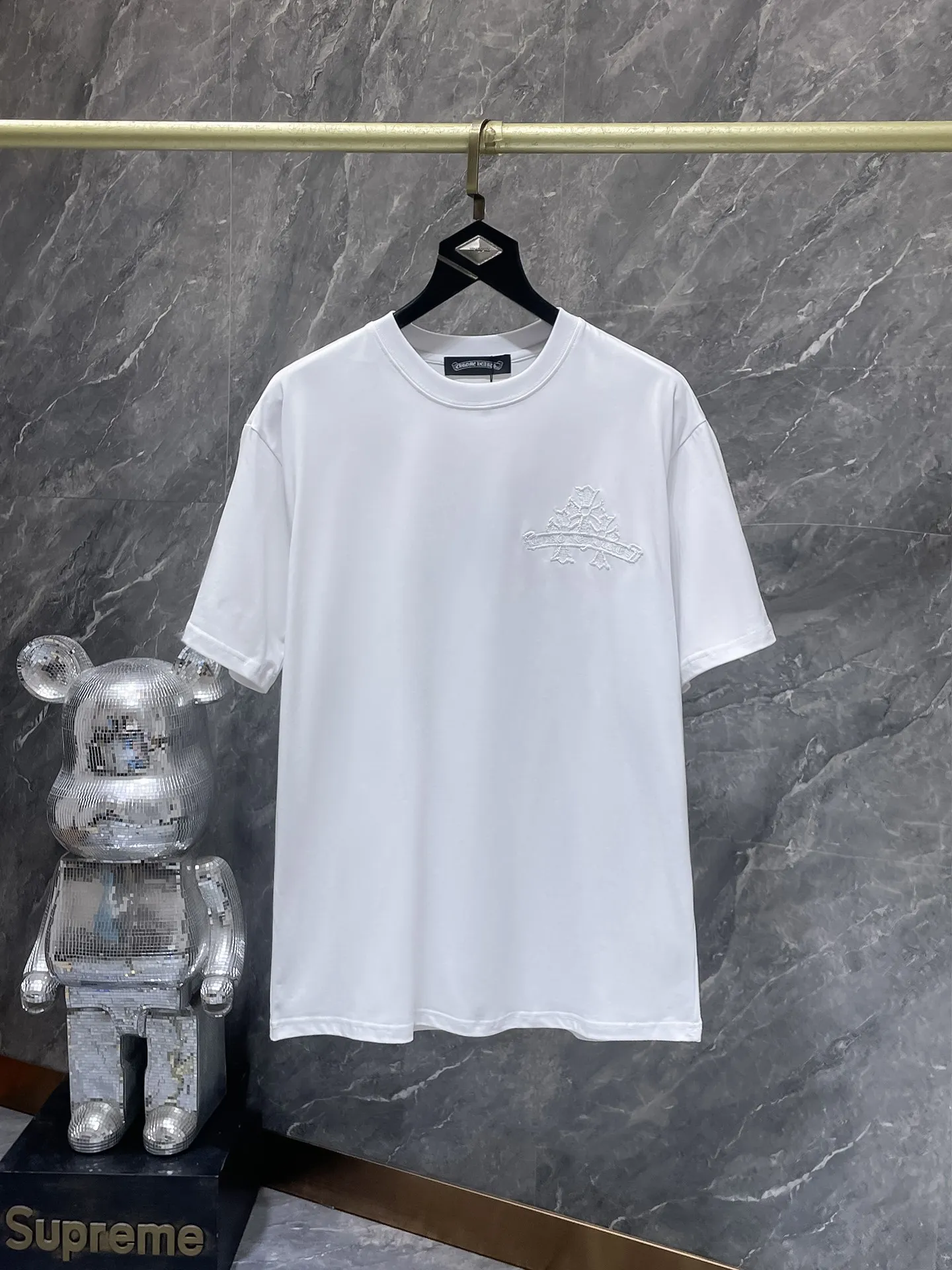 P180 new Chrome Hearts 25ss high version for summer! High-weight, environmentally friendly and high-quality top-grade fabric 280g Crow cross roller embroidery short sleeves Vacuum embroidery method! Heavy embroidery! ! ! Tens of thousands of needles! ! Counter synchronization 1:1 replica version Recommended color: black white Code number: S, M, L, XL